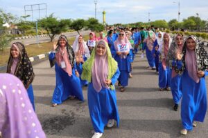 WARTA FOTO: “Batam Kota Baru”, Meriahkan Pawai Taaruf STQH Kepri X di Karimun
