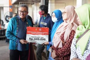 Alhamdulillah, Jefridin Bagikan Bansos Tahap II untuk 44.041 Keluarga, Total Rp32,5 M
