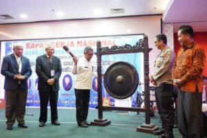 “Bangkitkan Kekuatan Kasih dan Ketertiban”, Jefridin Buka Rapat Kerja Nasional GPI