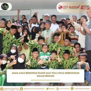 Senang Tak Terkira, Puluhan Anak “Kawal” HMR saat Resmikan Kolam Renang di Botania