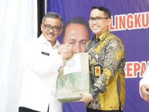 Jefridin Minta Kadisdik Baru Fokus Cetak Generasi Emas Batam, lewat SDM Berkualitas