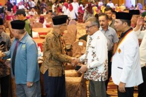 Pandai Bahasa Minang, Jefridin Bikin Susana Halal Bihalal Gema Minang Segar & Akrab