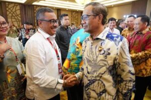 Ikut Rakor Tingkat Nasional di Jakarta, Jefridin Tampak Akrab dengan Mahfud MD