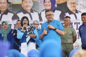 Anak Sekolah hingga Emak-emak Senam Sehat Bersama Jefridin di Bengkong