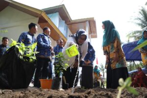 WARTA FOTO: Wagub Marlin Silaturahmi ke Ngenang sambil Perkuat UMKM Kota Batam