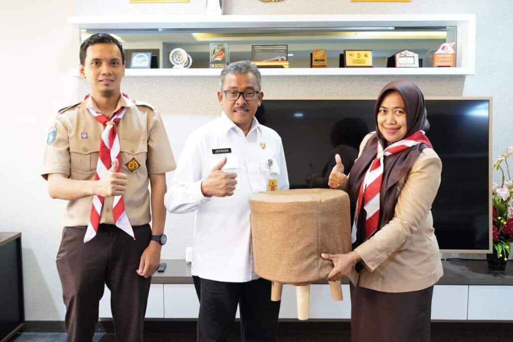 kursi untuk sekda