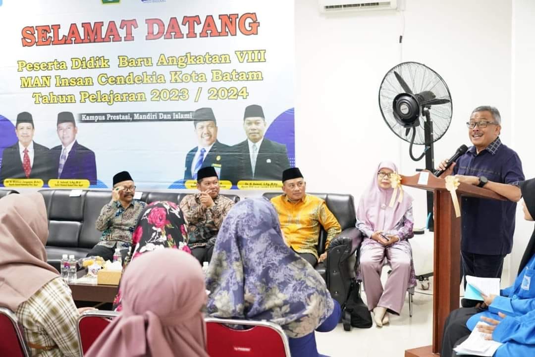 MAN IC dibantu sampai maju