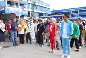 Serunya Dies Natalis Ke-30 Unrika, Ribuan Masyarakat Jalan Sehat Bersama Jefridin