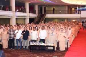 WARTA FOTO: Serunya Silahturahmi DWP Disdik Batam Bersama HMR dan Wagub Marlin