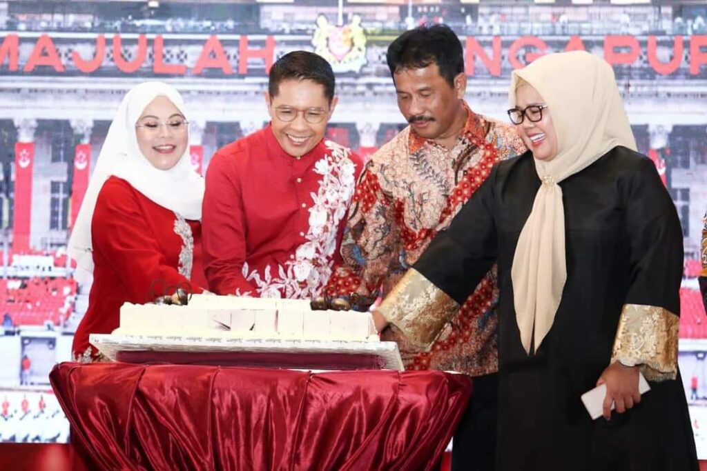 kemajuan batam bagi singapura