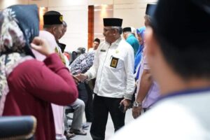 Lepas 80 Tokoh Masyarakat Berangkat Umrah, Jefridin: Doakan Keselamatan Batam