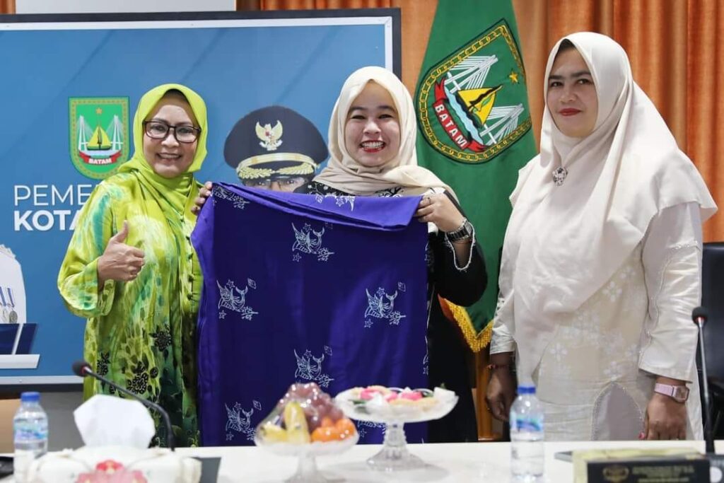 Hariyanti Beri Kiat Sukses Batam Turunkan Angka Stunting pada Ibu-ibu TP-PKK Sijunjung