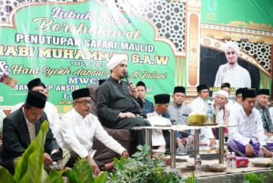 Bersama Jemaah Lubukbaja Berselawat, Jefridin Hayati Tausyiah Habib Haiqal Alaydrus