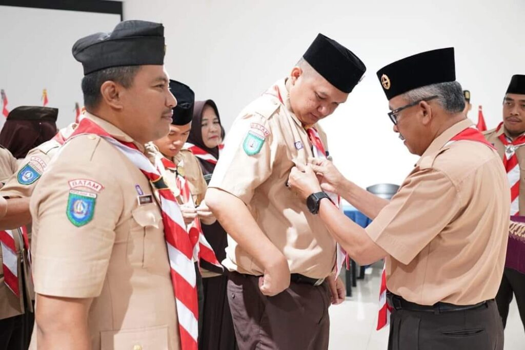 Lantik Kwarran Batamkota, Kak Jefridin Ajak Jadikan Pramuka Kawah Menggembleng Diri