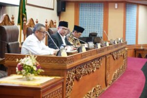 Ini Serius, Jefridin Turun Rapat dengan DPRD Batam Godok Program Pembentukan Perda