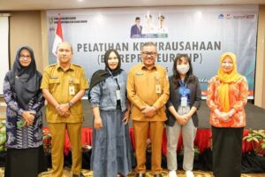 Jefridin Beri Tips Ciptakan Wirausaha Muda Andal dan Berdaya di Pelatihan Kewirausahaan