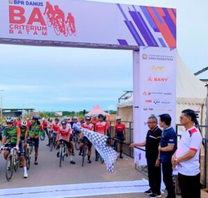 Lepas Event Sepeda Danus, Jefridin Happy Gerakan Hidup Sehat Kian Memasyarakat