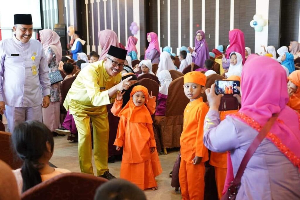 membangun karakter bangsa