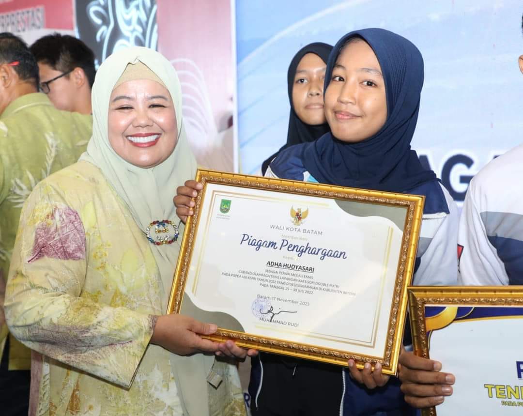 anugrah atlet berprestasi