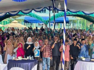 Jefridin Puji Aksi Ibu-ibu Ikut Lomba Paduan Suara hingga Fashion Show RT/RW Sengkuang