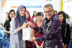 Pemko Bagikan 30 Ribu Kotak Susu untuk Ibu Hamil, Jefridin: Demi Batam Zero Stunting!