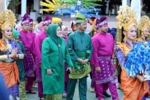 WARTA FOTO: Didampingi Wagub Marlin, HMR Pimpin Upacara Hari Jadi Batam Ke-194