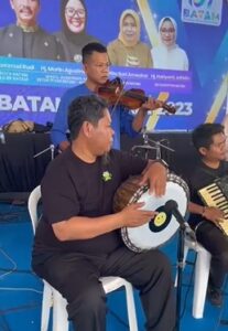 Yusfa Pimpin Langsung Gladi Bersih Malam Anugerah Batam Madani di Dataran Engkuputri