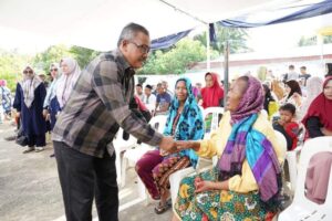 Warga Setokok, Rempangcate & Sembulang, Bersemangat Dapat Sembako Bersubsidi
