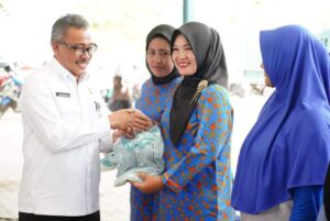 1.524 Kader Posyandu Kecamatan Sagulung, Batuaji, Seibeduk, & Bulang Terima Insentif