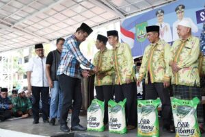 Baru Bagikan Insentif, HMR Salurkan Lagi Bantuan Beras untuk Tokoh Agama di Batam