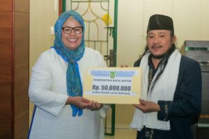 WARTA FOTO: Marlin Safari Ramadan & Serahkan Bantuan di Masjid Syuhada, Seilekop