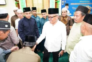 SAFARI RAMADAN: Jefridin Beri Kultum tentang Mengelola PAD untuk Pembangunan