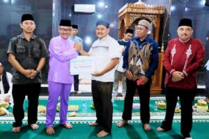 SAFARI RAMADAN: Jefridin Beri Wujud Nyata Komitmen Pembangunan Sarana Ibadah