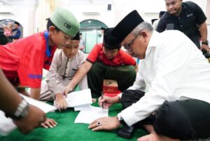 SAFARI RAMADAN: Jefridin Kian Nyalakan Intensitas Ibadah Jelang Akhir Bulan Puasa