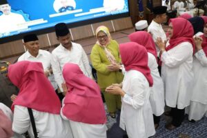 KATA FOTO: HMR & Marlin Hadiri Halal Bihalal & Lepas Jemaah Calon Haji BP Batam