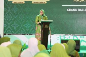 Bangun Generasi yang Kuat, Marlin Lantik Bunda Peduli Stunting Muslimat NU Kepri