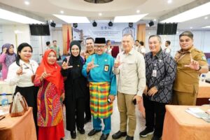 Kukuhkan Forum Taman Bacaan Masyarakat, Jefridin Gagas Bulan Bahasa Tiap Oktober