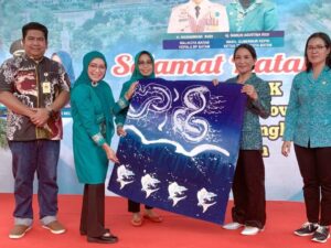 Hariyanti Kenalkan Produk Kreatif “Made in” Ibu-ibu PKK Batam ke Jajaran TP-PKK Gianyar