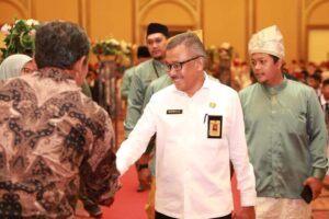Hadiri Perpisahan SMPN 28 & 43, Jefridin Bahas Pentingnya Pendidikan di Kehidupan