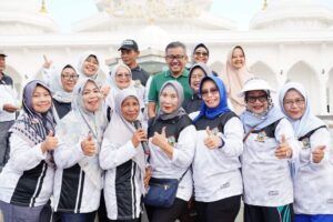 Jefridin Senam Sehat & Nostalgia dengan Para Pensiunan PNS Pemko Batam