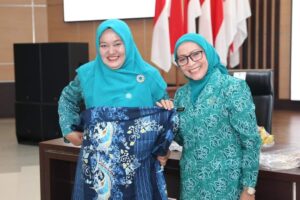 Bahasa Minang Hariyanti Akrabkan Suasana Kaji Banding TP-PKK Dharmasraya ke Batam