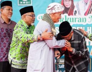 Milad Pesantren Hamzanwadi, Jefridin Beri Apresiasi & Motivasi Guru, Santri & Orang Tua
