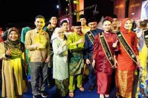Tutup Kenduri Seni Melayu, Jefridin Puji Performa Peserta dari Dalam & Luar Negeri