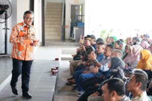 Jefridin Dorong Kesadaran Masyarakat Seibeduk untuk Jaga Kesehatan Lingkungan