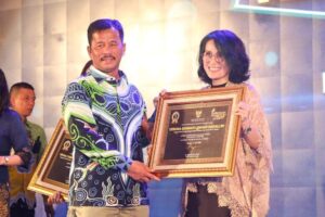 Bangun Pemerataan hingga Ekonomi, HMR Beri Apresiasi Wajib Pajak Taat Pajak 2024