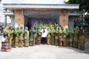 Marlin Ajak Ibu-ibu PKK di Sagulung Amalkan Nilai-nilai Alquran di Setiap Lini Kehidupan