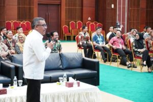 Jefridin Beri Materi Pelatihan Kepemimpinan Pengawas Pemko Batam, Isinya Daging Semua