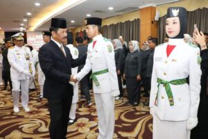 Kukuhkan Paskibraka Kota Batam, HMR Pastikan Upacara HUT Ke-79 RI Siap Digelar