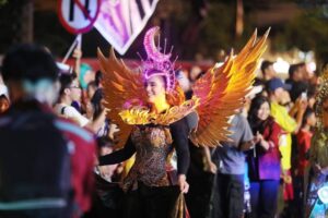 KATA FOTO: Merasakan Indahnya “Unity in Diversity” dalam Lubukbaja Night Carnival 2024