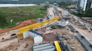 Balok Girder Flyover Seiladi Mulai Dipasang, Minggu Ketiga Oktober Ditargetkan Rampung